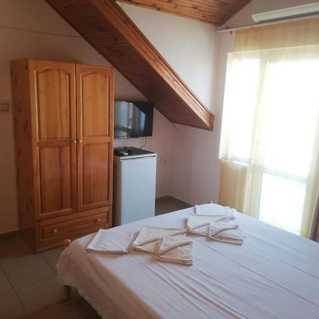 Къща За Гости Каракачанов Sozopol Exterior foto