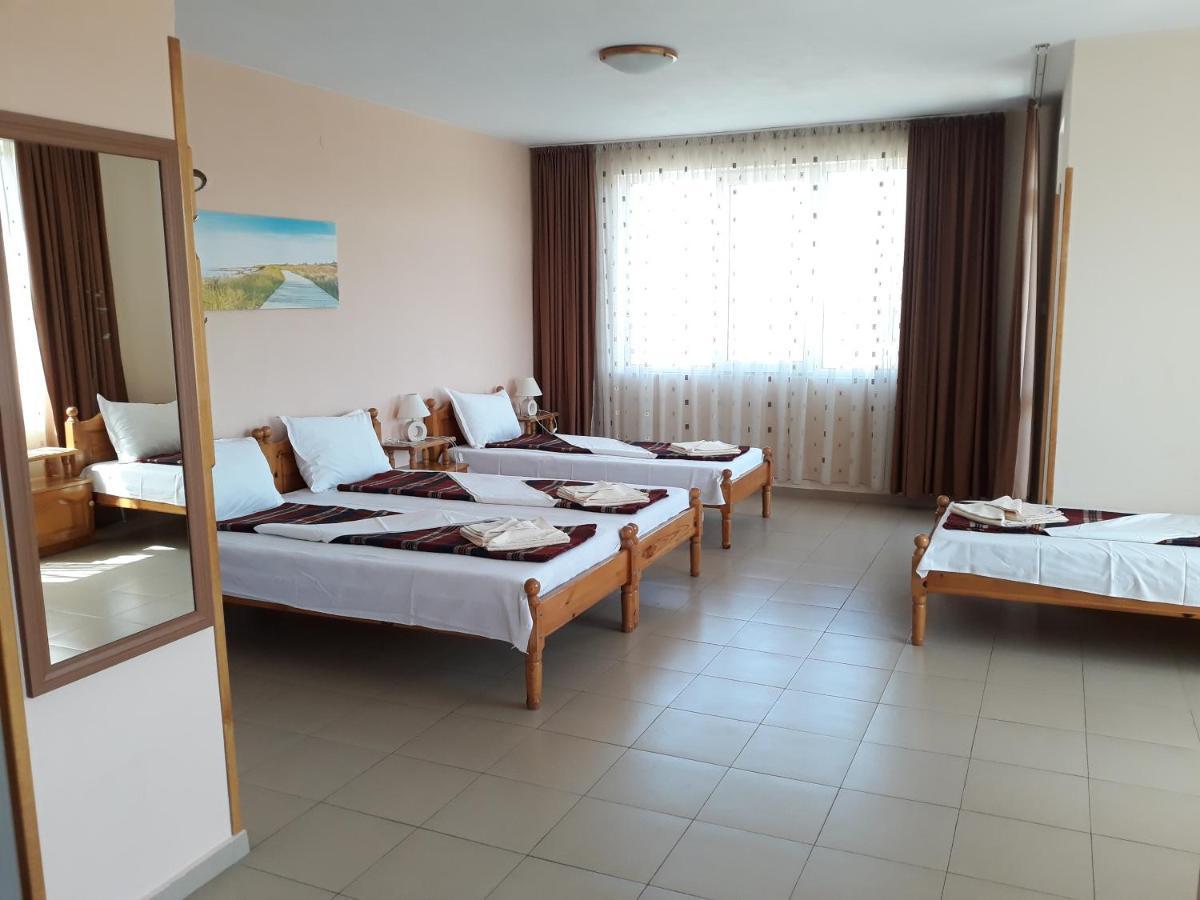 Къща За Гости Каракачанов Sozopol Exterior foto